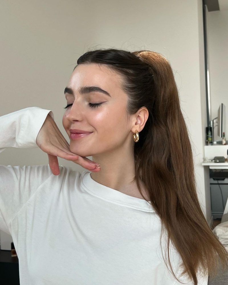 tanyasv  800x1000 1 - How to Keep Your Skin Looking Radiant in Winter: Makeup Tips for Dry Skin
